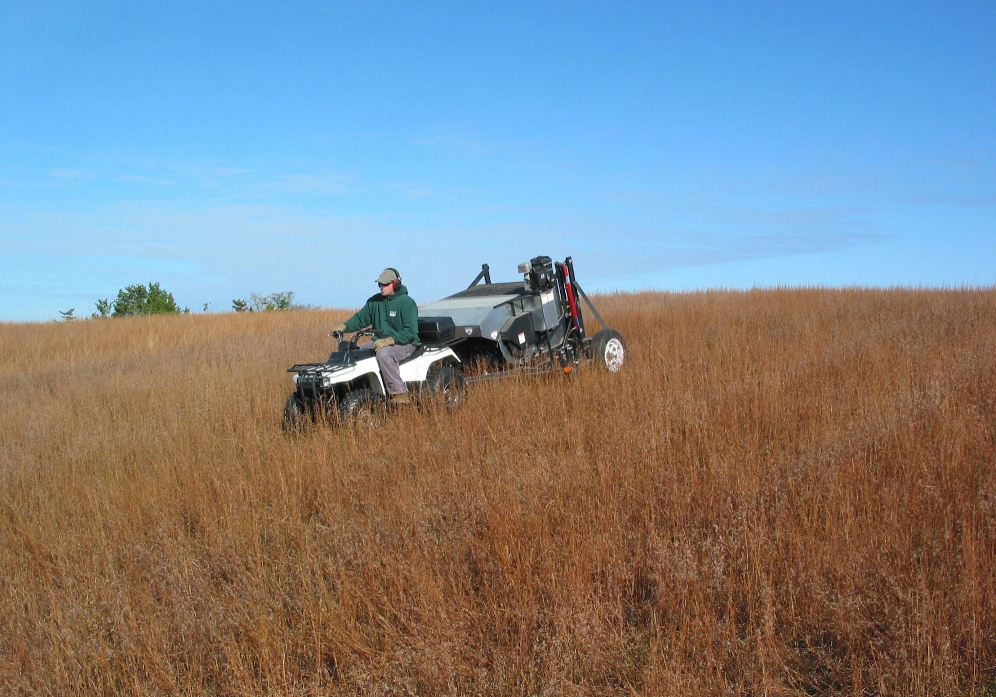 Tups Bluestem Seed Harvesting Oct 09 001
